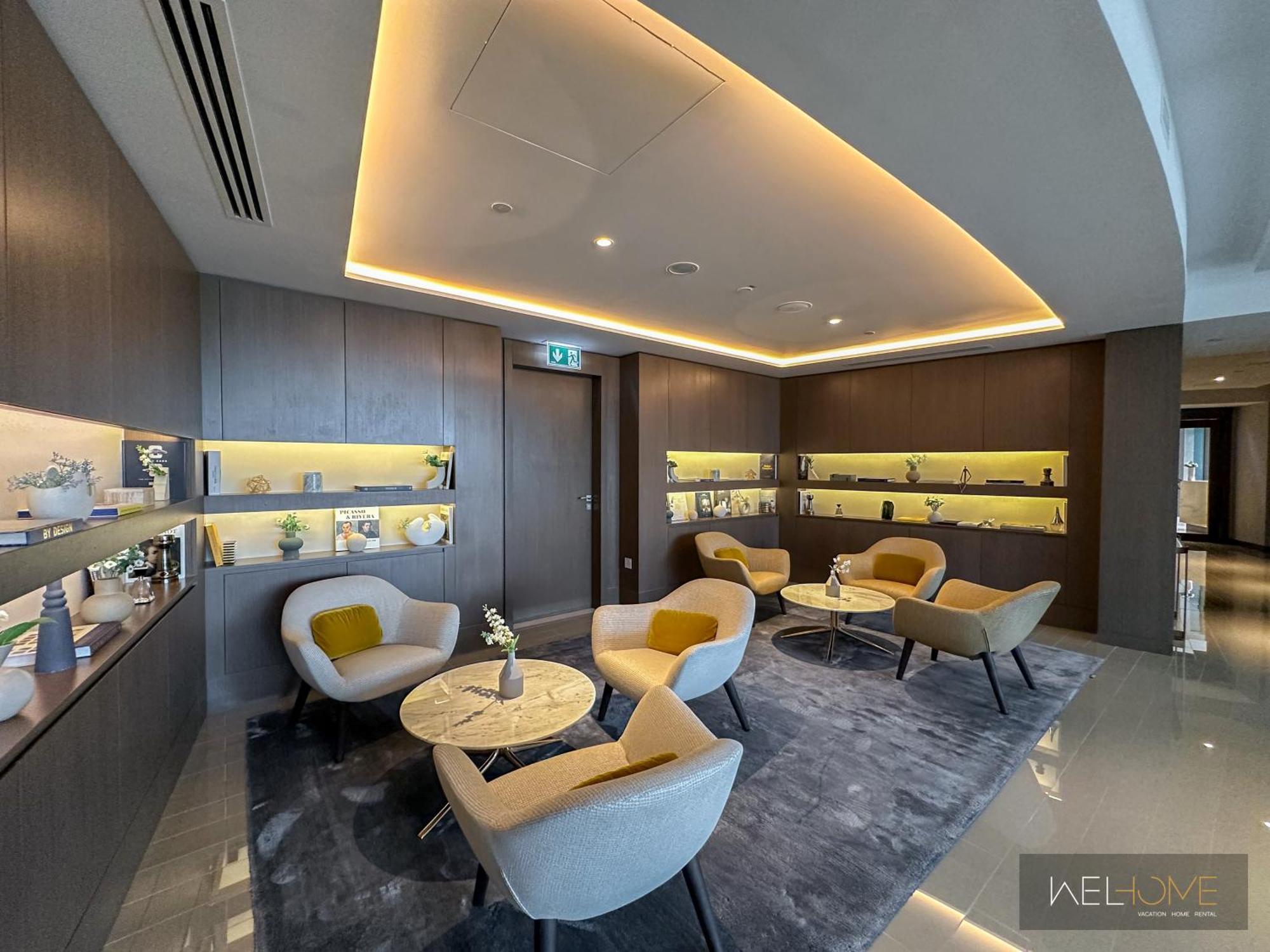Welhome - Luxury Facing Burj Khalifa With Terrace Apartment *